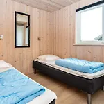 Seven-Bedroom Holiday home in Nordborg 1 Feriehus *